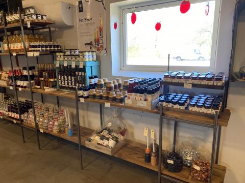 Lokale varer i Kræmmergårds gårdbutik